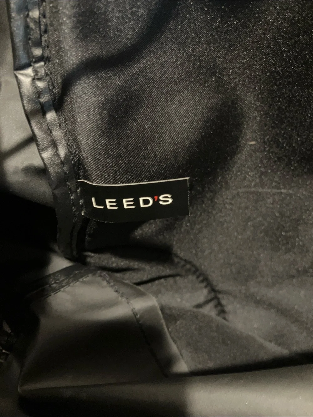 Classic Black Men's Backpack with Buckle Closure - Leeds